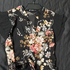 NWOT Floral black dress Small